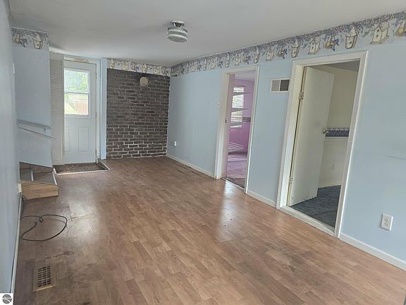 4th image of 14160 New Millpond Rd