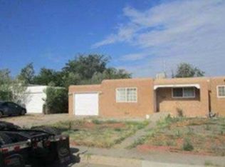 1005 Arizona St SE, Albuquerque, NM 87108