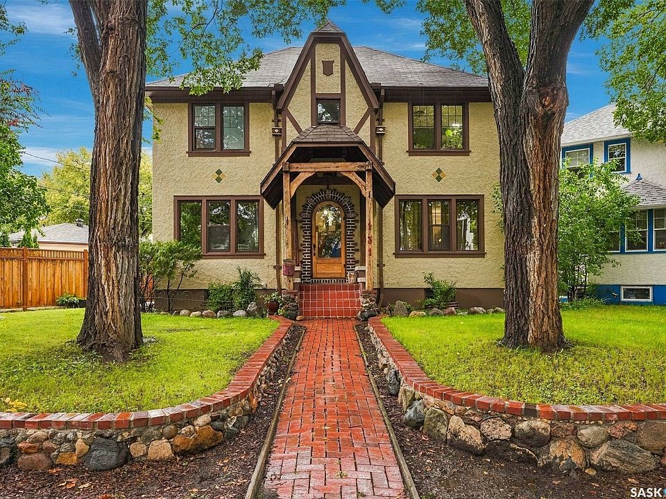 1st image of 131 Connaught Crescent