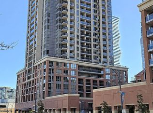 4080 Living Arts Dr #2303, Mississauga, ON L5B 4N3