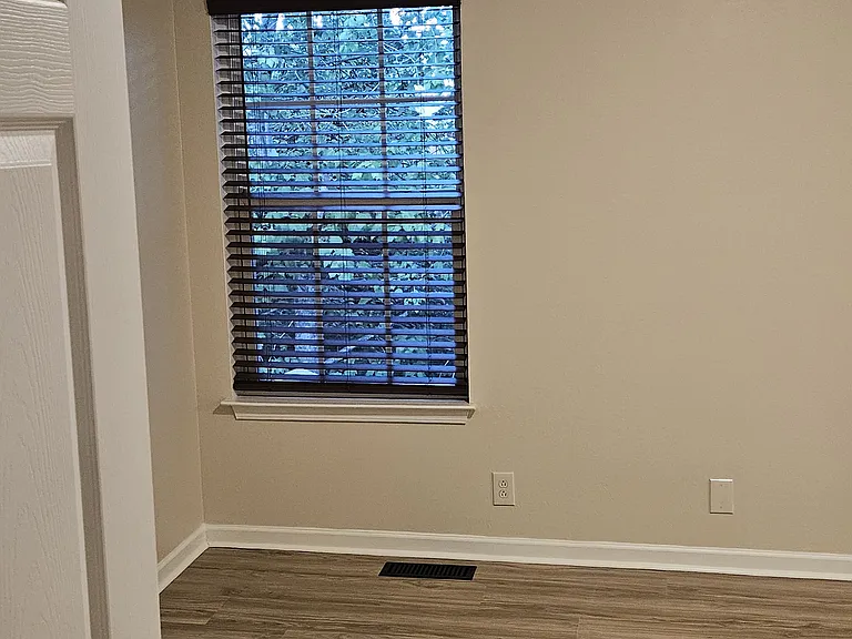 3059 London View Dr — Photo 7
