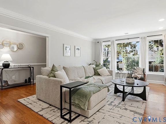 5th image of 7200 Durwood Cres