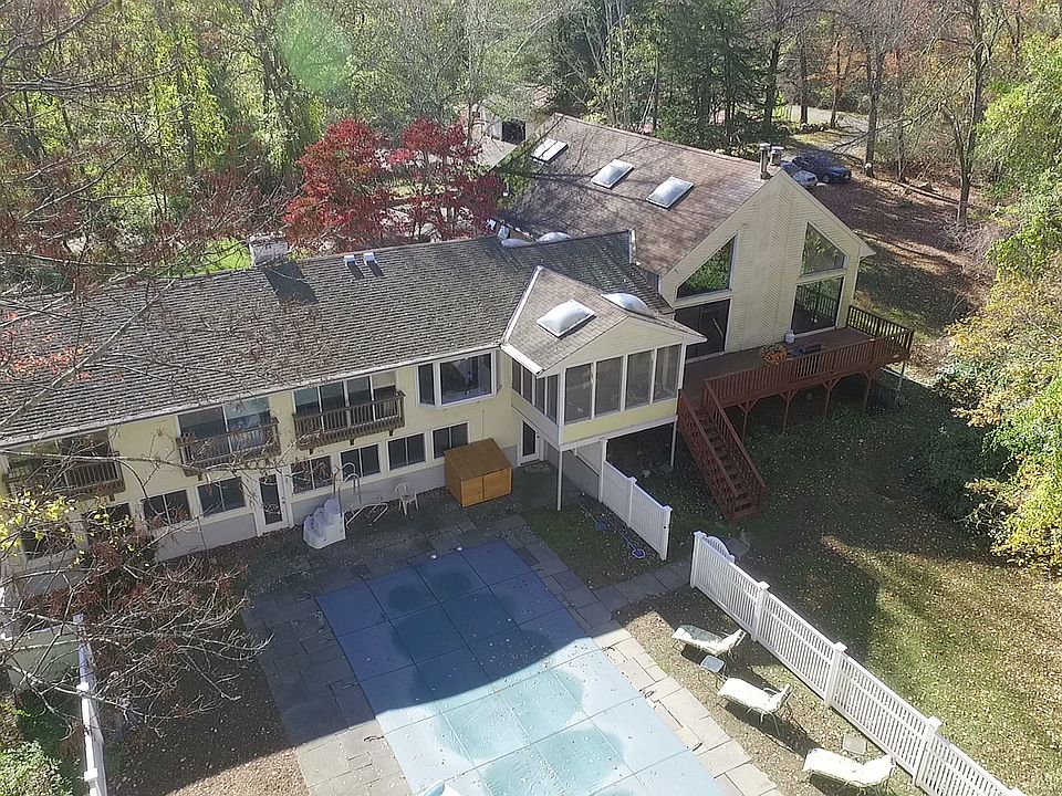 view of north facing w/ pool