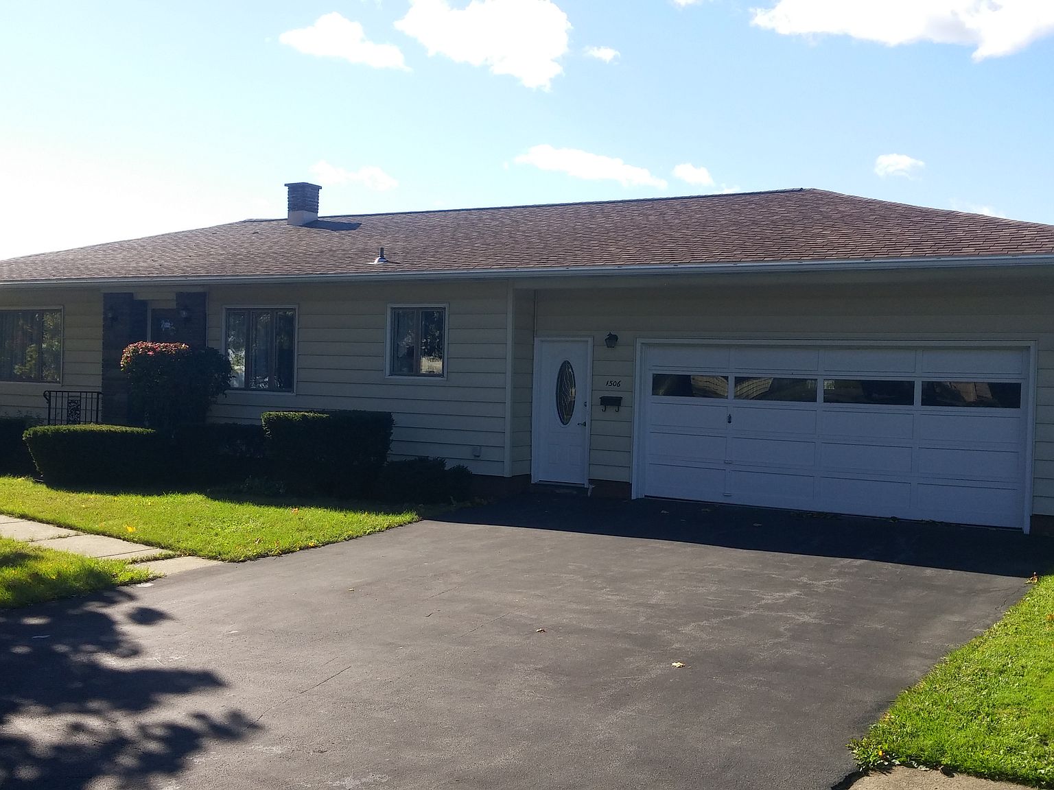 1506 Eagle St, Utica, NY 13501 Zillow
