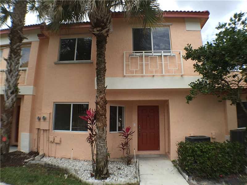 1st image of 566 NW 208th Way