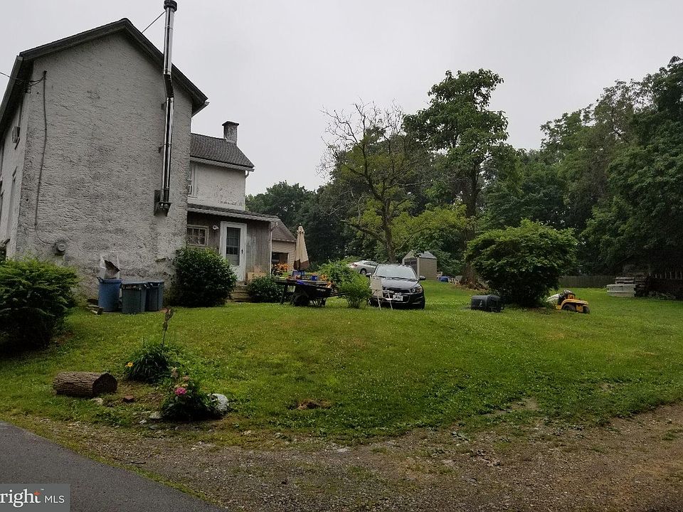2nd image of 564 Dannaker Rd