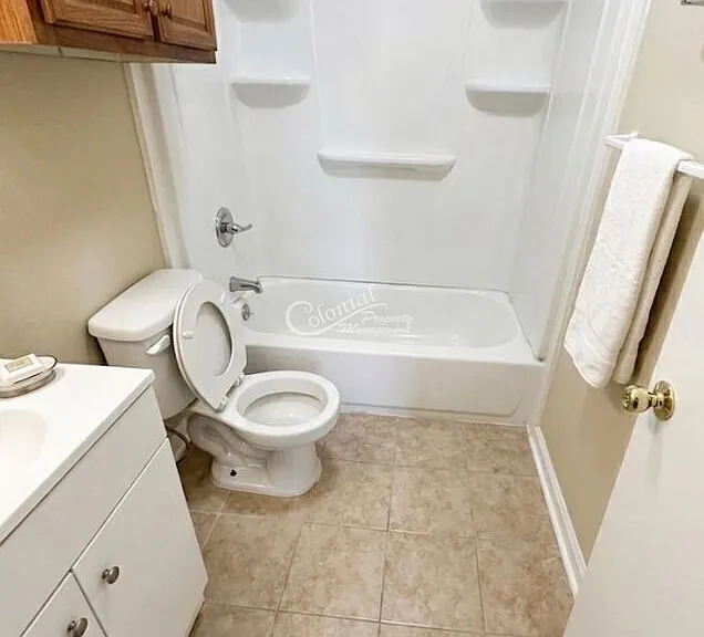 1501 Benttree Dr #D — Photo 9