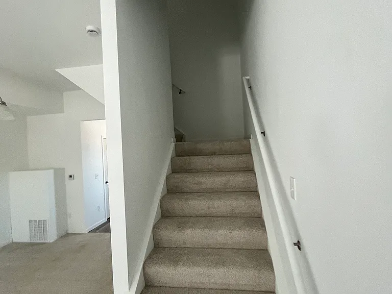 1657 Mooberry St — Photo 3