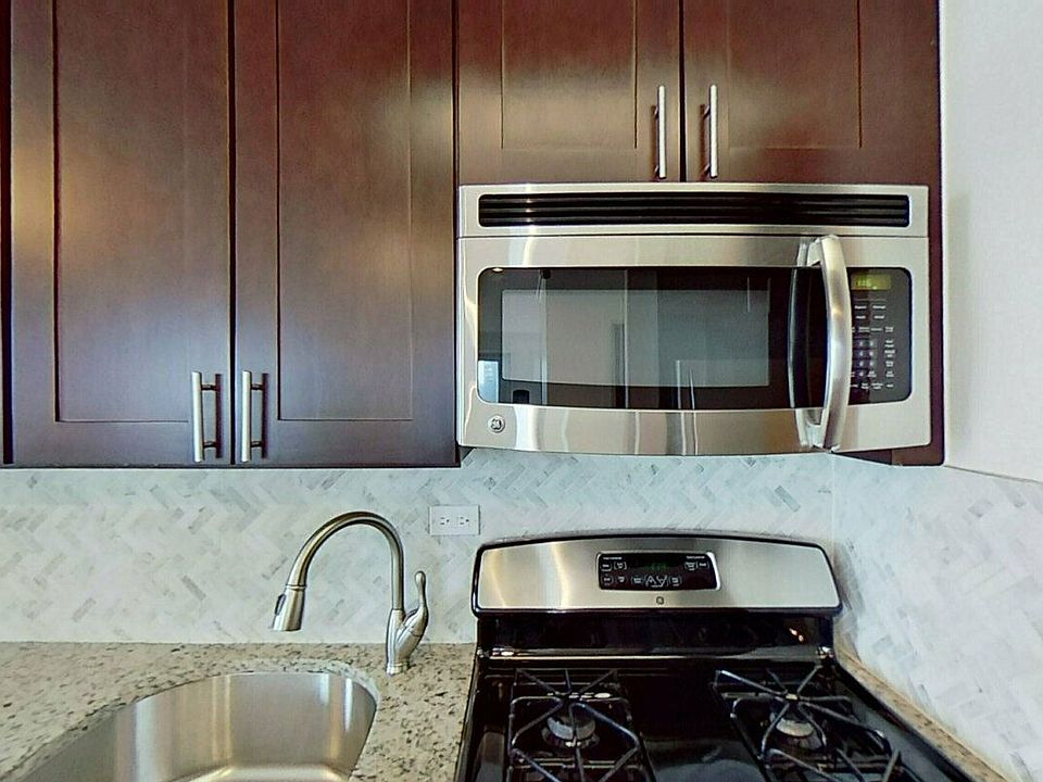 1st image of 747 10th Ave APT 30E