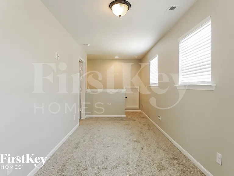 744 Helena Station Dr — Photo 9