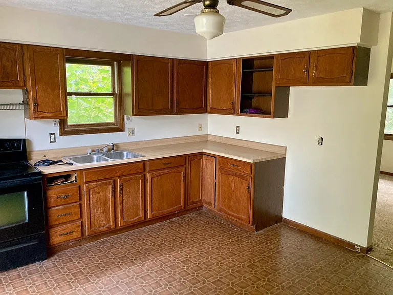 4205 E Scholl Rd — Photo 13