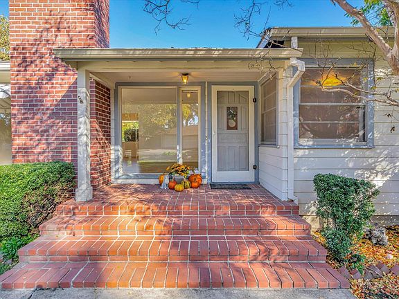 2nd image of 3410 Linda Vista Ave