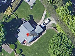 2 Dorset Ln, Wellesley, MA 02482