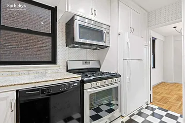 Rented by Sotheby's International Realty