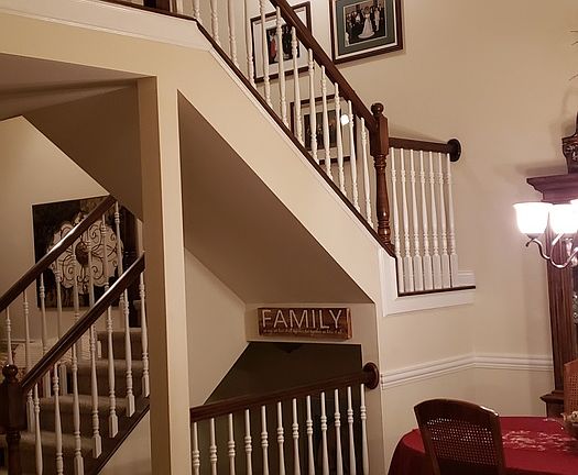 3rd image of 7919 Richardson Ln