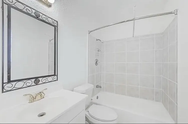 13923 Clear Forest Dr — Photo 3