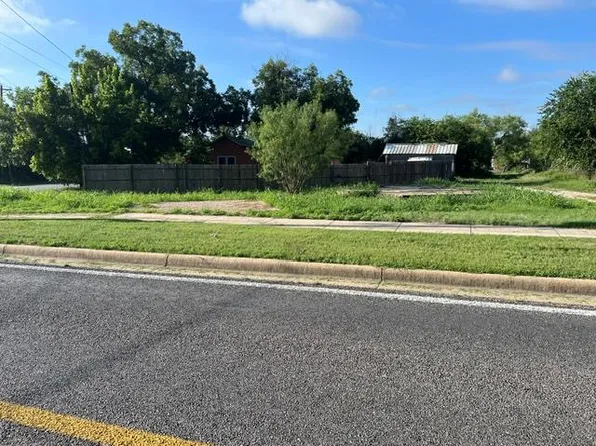 1200 Old Mason Rd, Brady, TX 76825