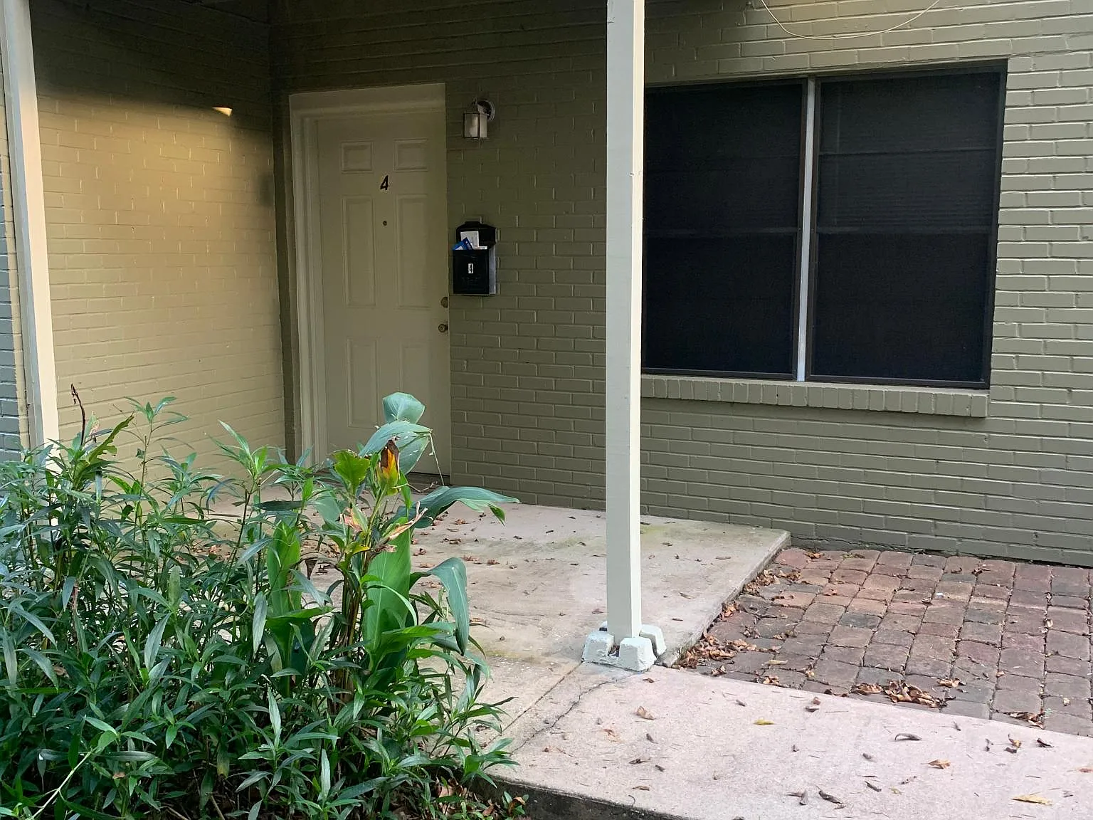 5027 Park Dr — Photo 2