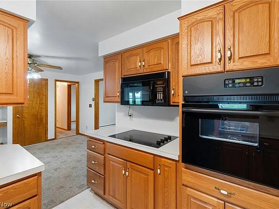 3rd image of 6501 Ravenna Ave #1