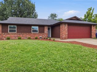 1815 S K St, Rogers, AR 72756