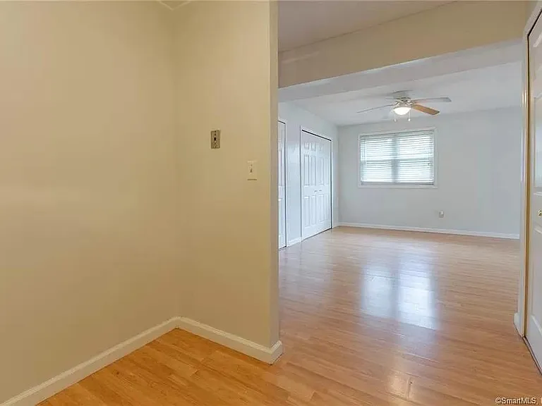 612 Twin Circle Dr #612 — Photo 3
