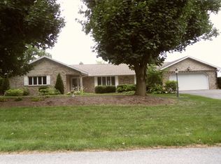44 Edgewood Cir, Chambersburg, PA