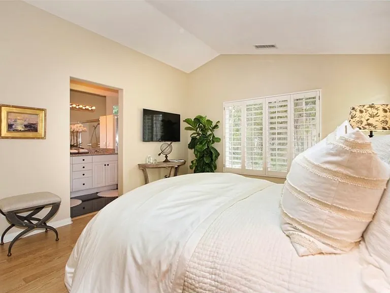 6 Gala Ct — Photo 18