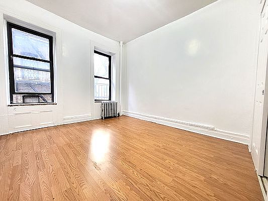 1st image of 319 E 108th St #3D