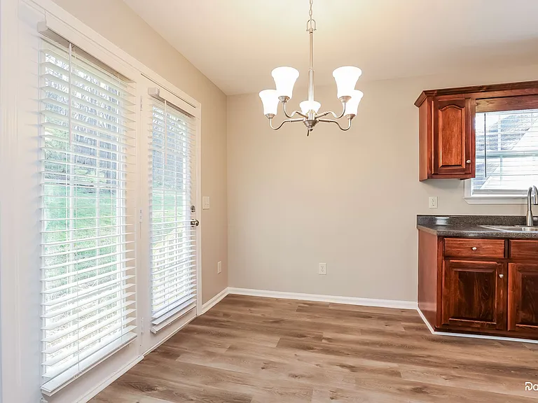 112 McKinley Dr — Photo 8