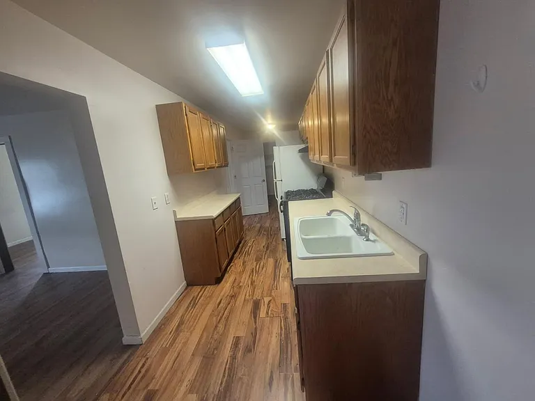 311 E Erie St #2 — Photo 4