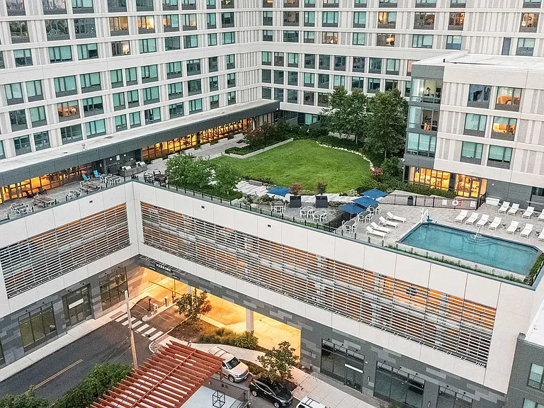 Broadridge — Photo 25