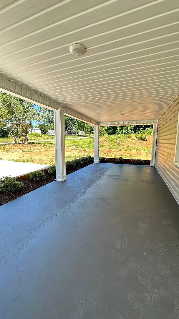 Charming Brand New 2 Bedroom 1 Bath Duplex — Photo 3