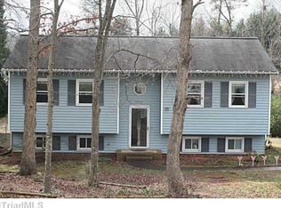 7570 Pine Trails Rd, Pfafftown, NC 27040