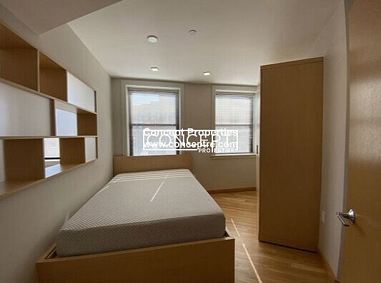 2nd image of 115 Mount Auburn St #21CP