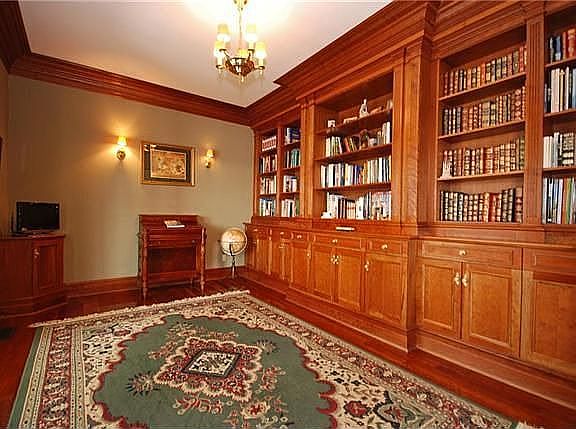 Restful & Serene Library with waterview