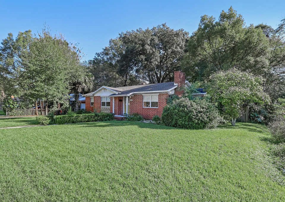 1st image of 3056 Dellwood Ave