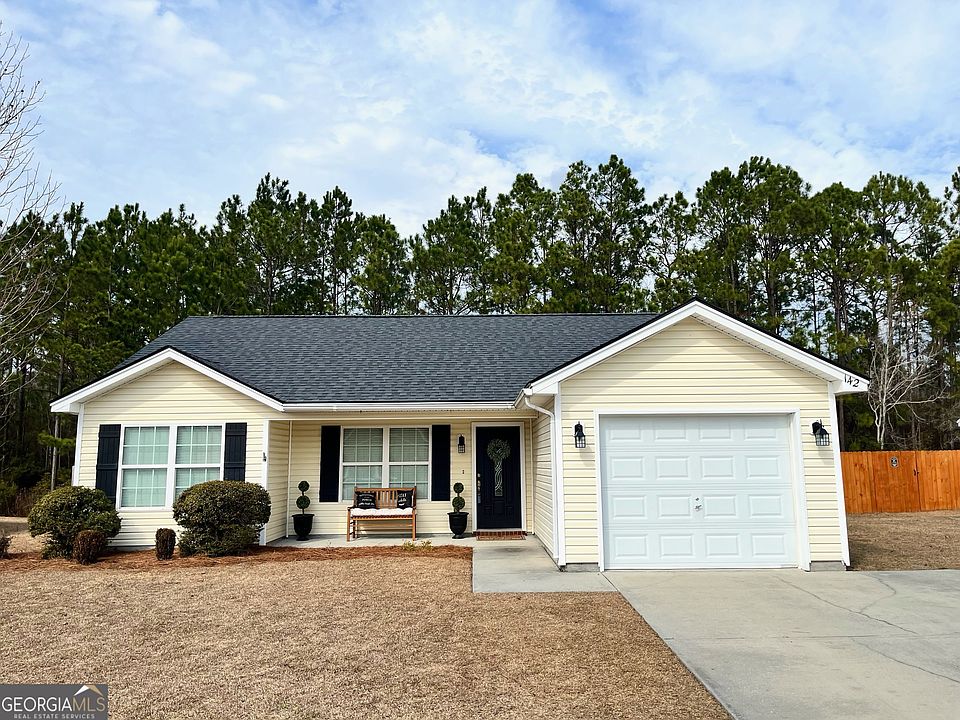 1st image of 142 Willow Dr