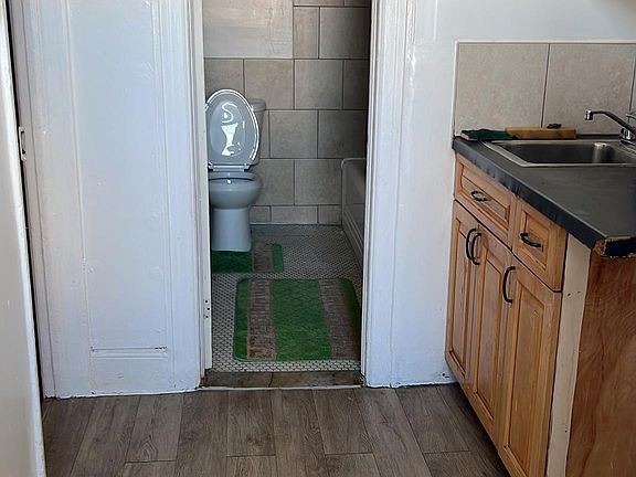 5th image of 738 E 211th St APT 2