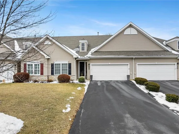 2672 Terrwood Dr W, Macungie, PA 18062