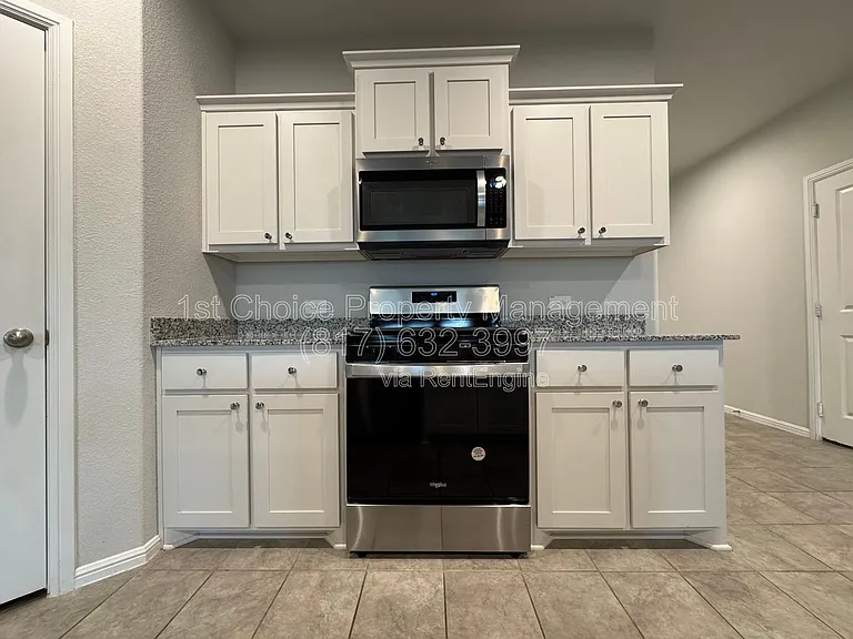 7948 Oaktown Dr — Photo 7