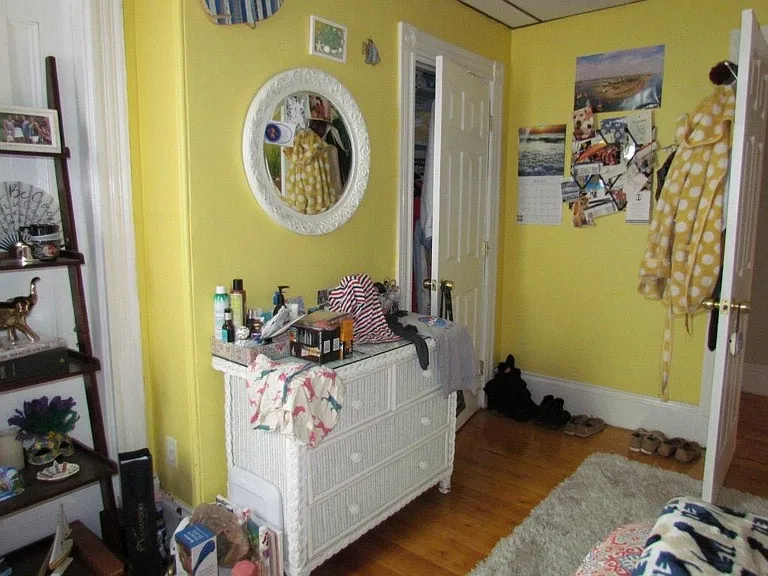 750 E 3rd St #2 — Photo 24