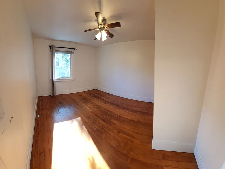 316 E Foothill Blvd — Photo 7