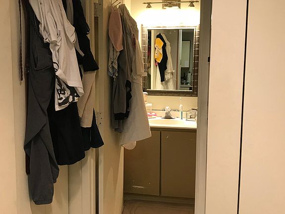 4th image of 104 Gainsborough St #206E