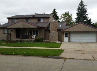 4696 Gertrude St, Dearborn Heights, MI 48125