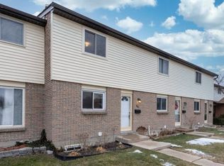 215 Trudeau Dr #60, Sarnia, ON N7S 4T5