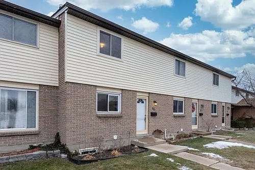 215 Trudeau Dr #60 Photo 1