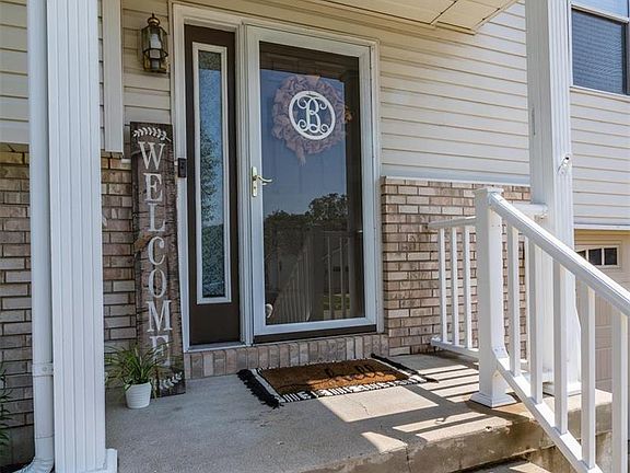 3rd image of 2049 Rosedale Ct