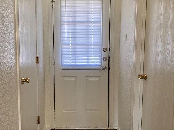 5th image of 4409 Jeff Scott Dr