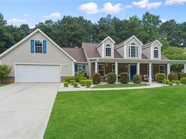 517 Annslee Ln, Loganville, GA 30052