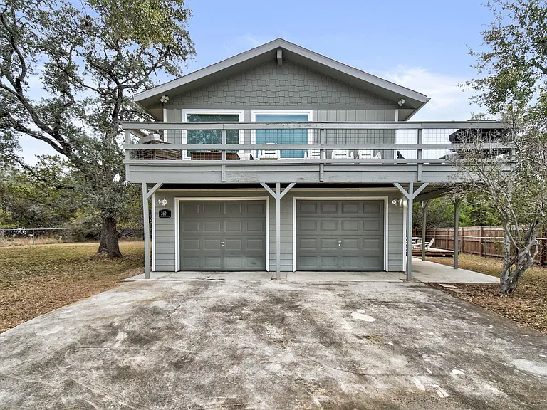 2591 Lakeshore Dr — Photo 33